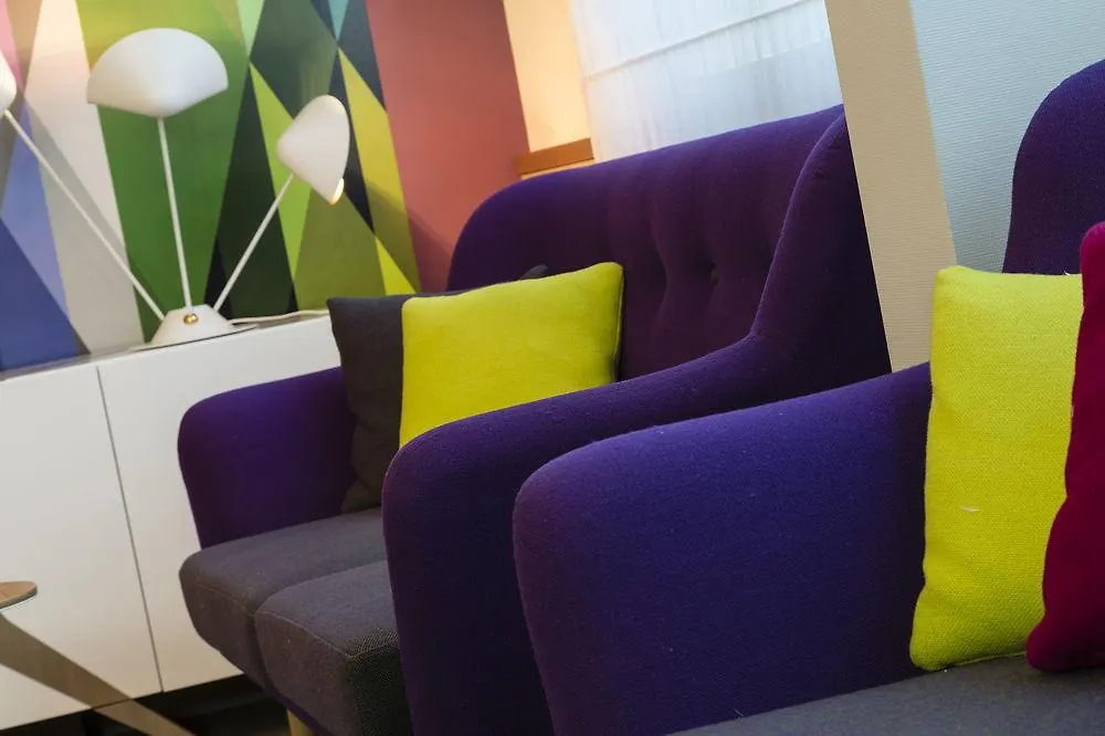 Hotel Paris Louis Blanc 3*,  France