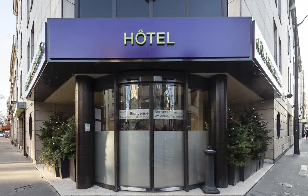 Hotel Paris Louis Blanc 3*,  France