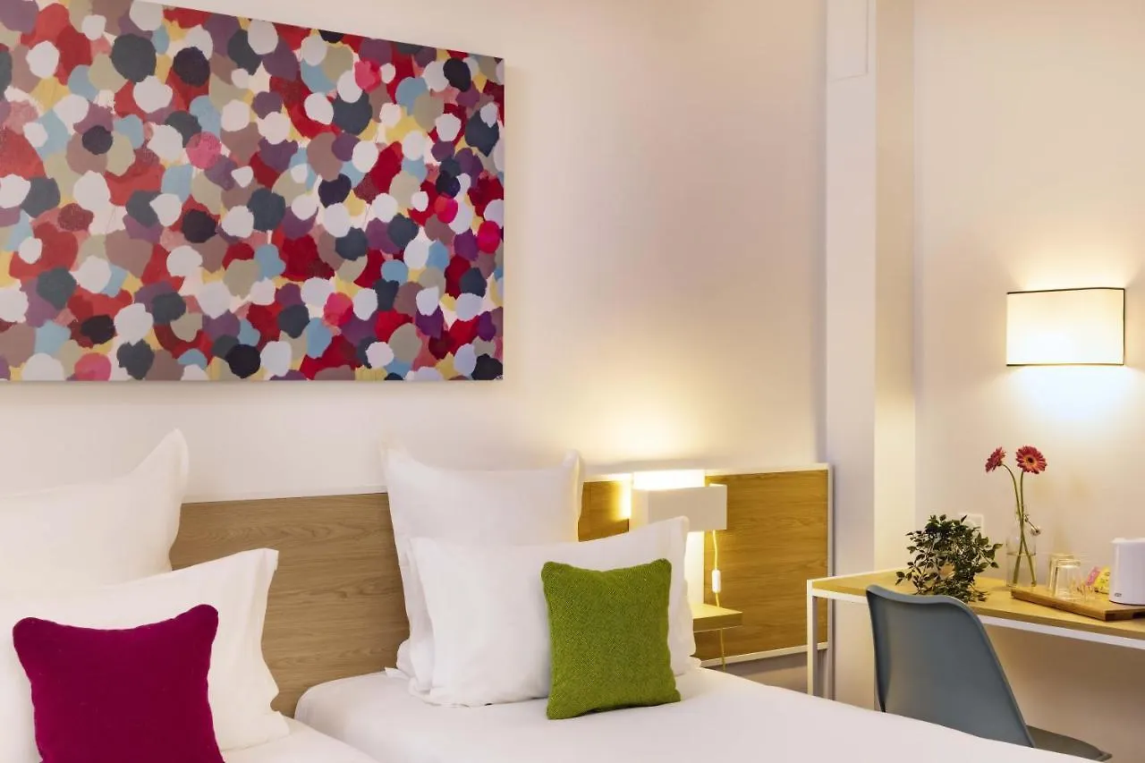 Hotel Paris Louis Blanc Francja
