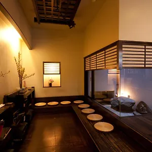 Kimi Ryokan (tradycyjny japoński pensjonat lub zajazd) Tokio